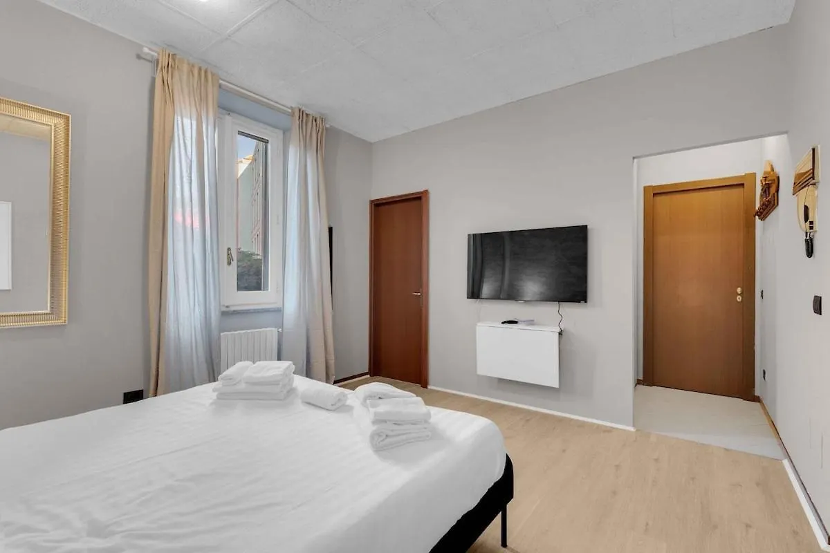 The House Of Via Muratori 11 Milan Italy